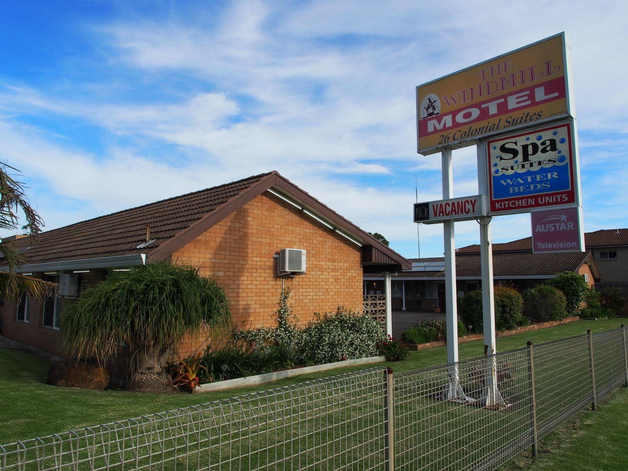 Windmill Motel วูลองกอง ภายนอก รูปภาพ