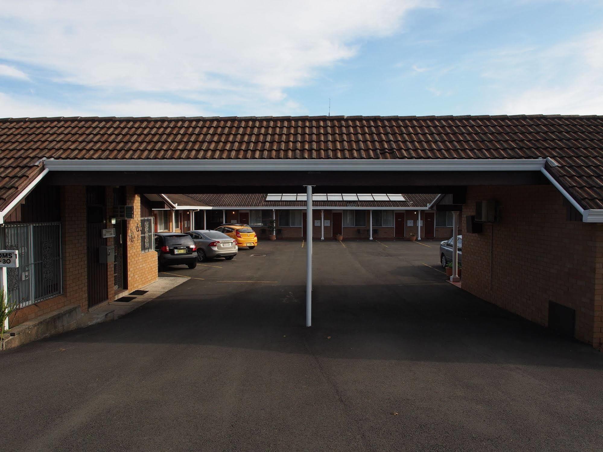 Windmill Motel วูลองกอง ภายนอก รูปภาพ